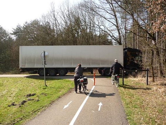 'Oeps! En nu terug...' - Meeuwen-Gruitrode