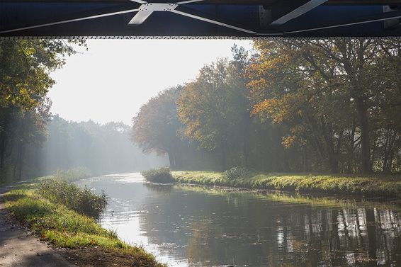 Onder de brug van Gelderhorsten - Lommel