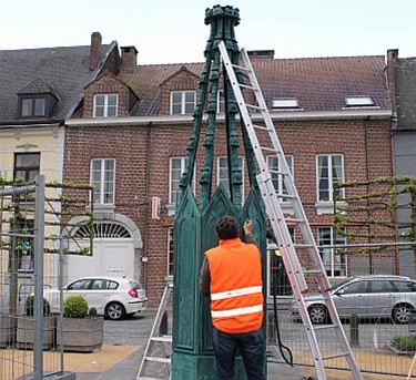 Onderhoudsbeurt voor de stadspompen - Peer