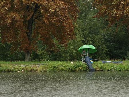 Ondertussen, aan het kanaal... - Neerpelt