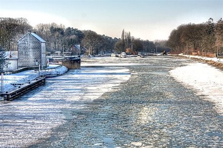 Ondertussen, bij de Blauwe Kei - Lommel