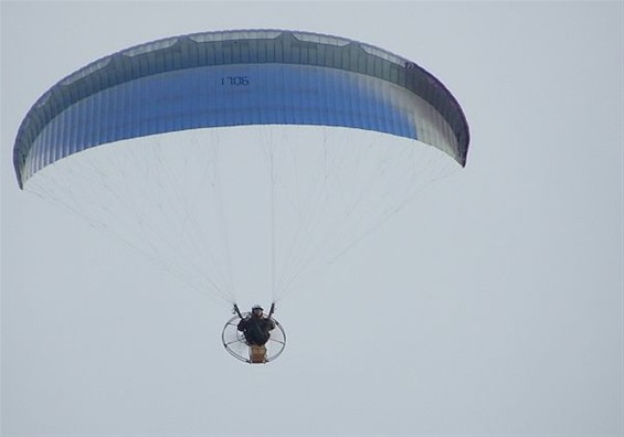 Ondertussen, boven de Barrier... - Lommel