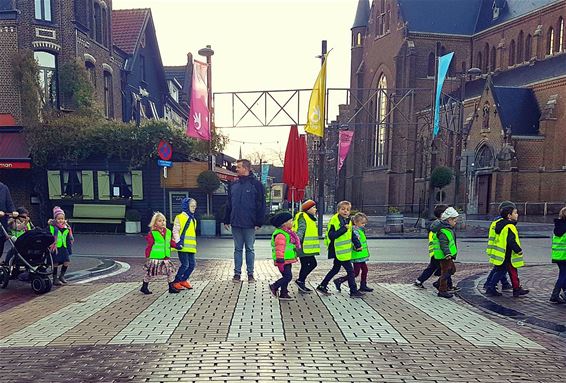 Ondertussen, in centrum Neerpelt... - Pelt