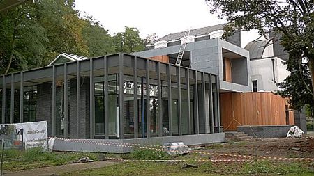 Ondertussen, in de Toekomstlaan... - Neerpelt