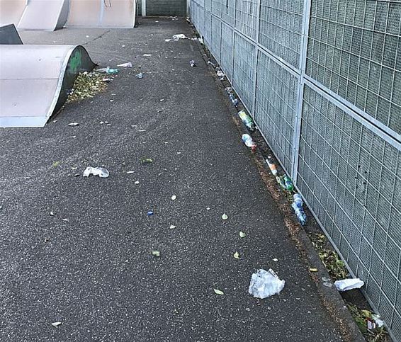 Ondertussen, in het skatepark... - Neerpelt