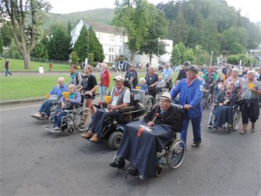 Ondertussen, in Lourdes... - Beringen