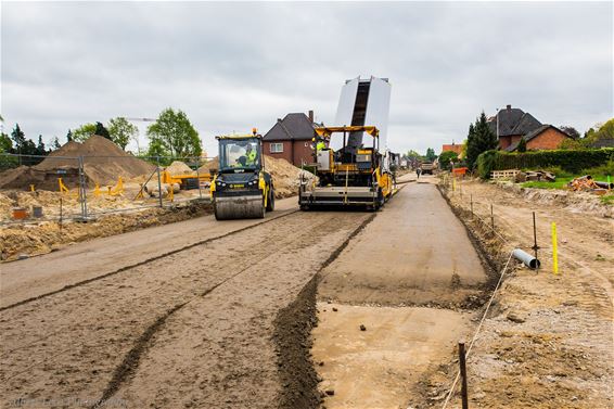 Ondertussen, op de Breugelweg... - Overpelt