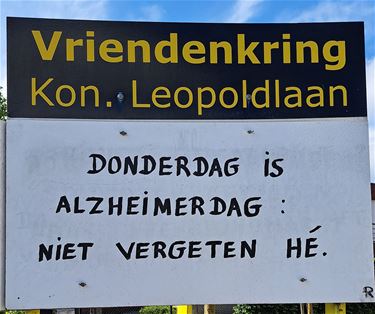 Ondertussen, op de Koning Leopoldlaan... - Lommel