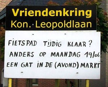 Ondertussen, op de Koning Leopoldlaan... - Lommel