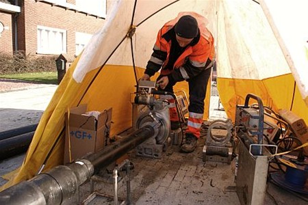 Ondertussen, op de Oude Markt... - Overpelt