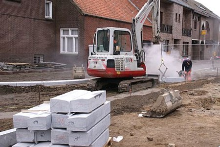 Ondertussen, op de Oude Markt... - Overpelt