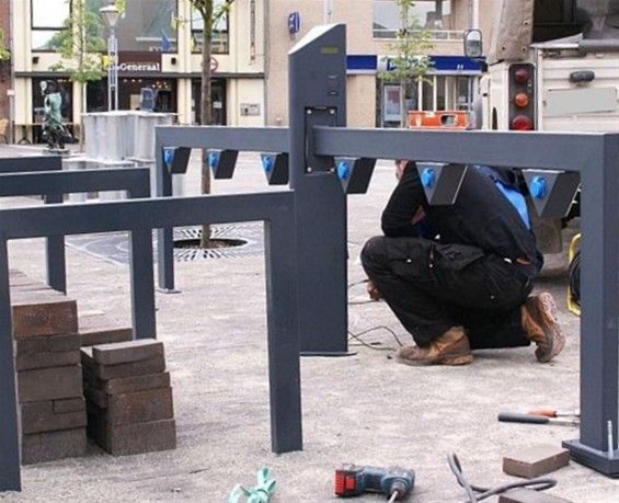 Ondertussen, op de Oude Markt... - Overpelt