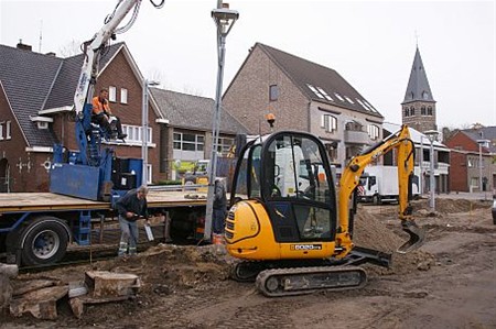 Ondertussen, op de Oude Markt... - Overpelt
