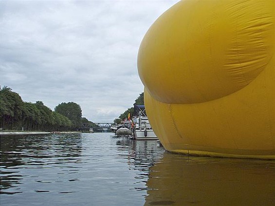 Ondertussen, op het kanaal... - Neerpelt