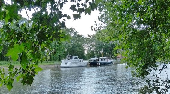 Ondertussen, op het kanaal... - Neerpelt