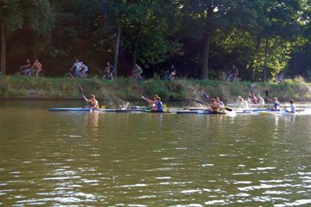 Ondertussen, op het kanaal... - Neerpelt