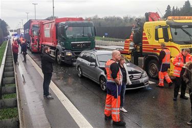 Ongeval in Lummen zorgt voor lange file - Beringen