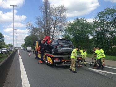 Ongeval met 2 vrachtwagens en 1 auto - Beringen