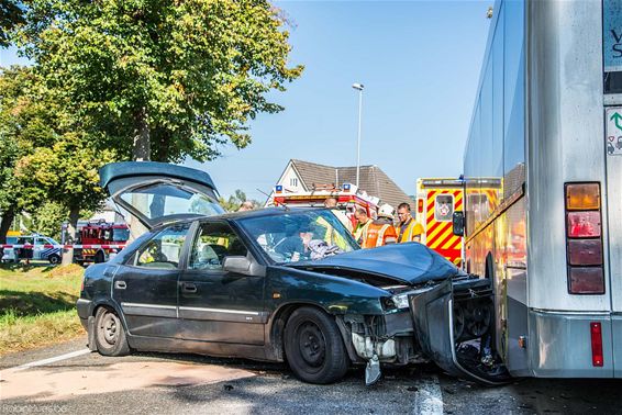 Ongeval met bus in Kattenbos - Lommel