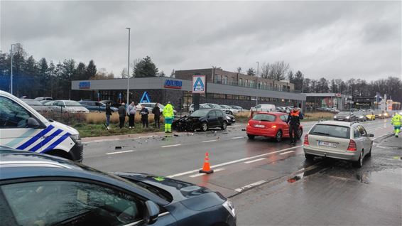 Ongeval op drukke Koolmijnlaan - Beringen