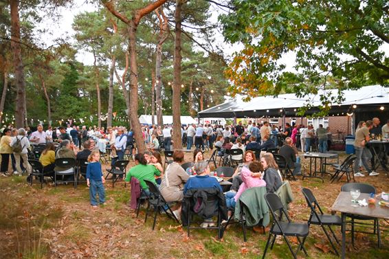 Ontroerende BarHans voor De Warmste Week - Lommel
