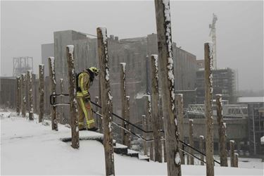 Ook brandweermannen houden van sneeuw - Beringen