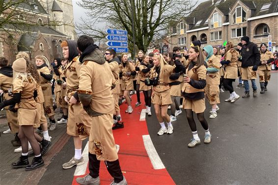 Ook fotoalbum van stoet in Bocholt-centrum online - Bocholt