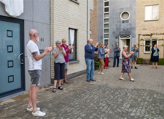 Ook in Adelbergpark iedere avond handgeklap - Lommel