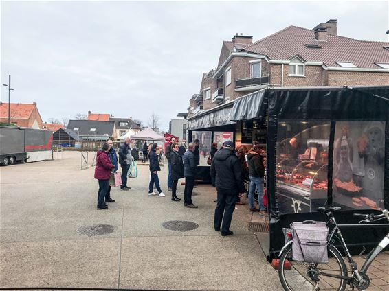 Openbare markten gaan gewoon door - Beringen