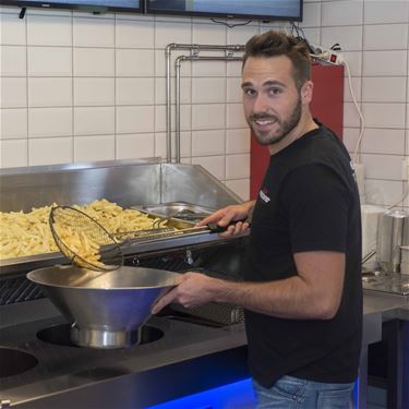 Opening Frituur Hotdog Jan - Beringen