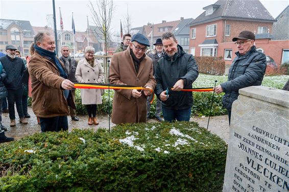 Opening historisch kerkhofje Paal - Beringen