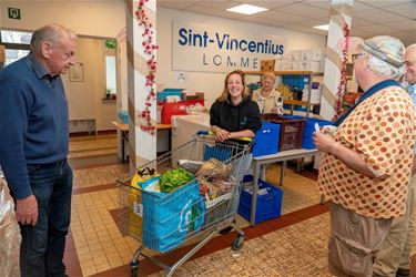 Opening winkel Sint-Vincentius - Lommel