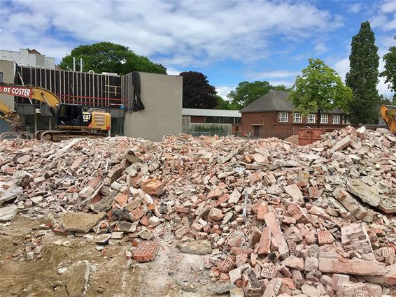 Oud schoolgebouw gesloopt - Neerpelt