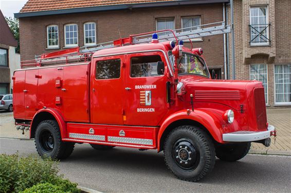 Oude brandweerwagen in de kijker - Beringen