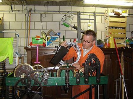 Oude torenuurwerk van Achel gerestaureerd - Hamont-Achel