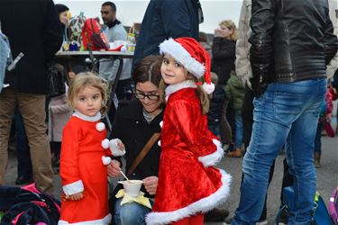 Oudercomité Hand in Hand Paal trakteert - Beringen