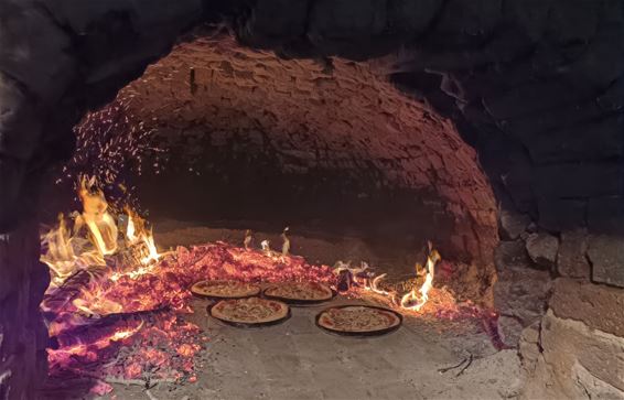 Ovenbuur Bocholt warmt Monshof-oven op - Bocholt