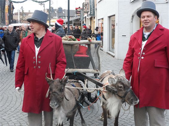 'Over de koppen lopen' - Lommel