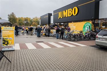 Over het openen van nieuwe winkels - Lommel & Pelt