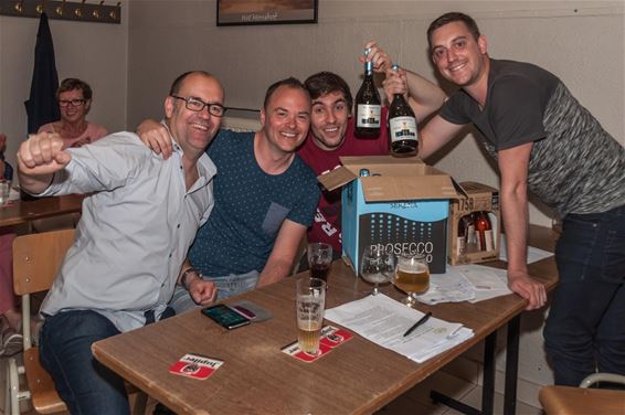 'Ovi en Out' winnen derde Reppeler Quiz - Bocholt