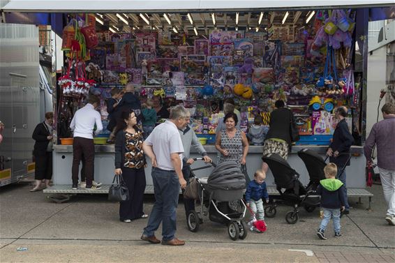 Paal kermis is echt familiefeest - Beringen