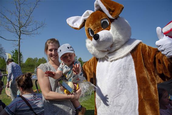 Paaseieren rapen in Barrierspark - Lommel