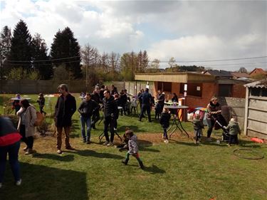 Paashaas verwent kinderen van Korspel - Beringen