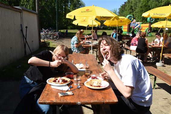 Pannenkoeken smullen bij chiro Beverlo - Beringen