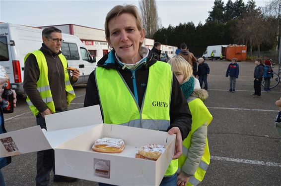 Papier ophalen in 't Hènt - Neerpelt