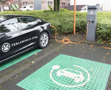 Parkeerplaatsen voor elektrische voertuigen - Beringen