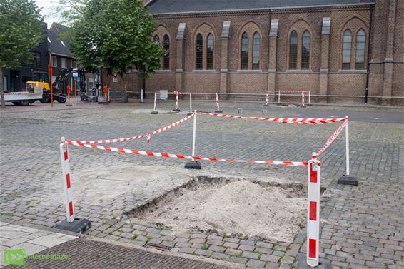 Parking Kerkplein afgesloten voor onderzoek - Pelt