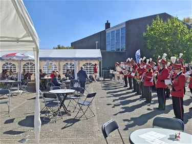 Pasar loopt (en fietst) eens binnen - Hamont-Achel