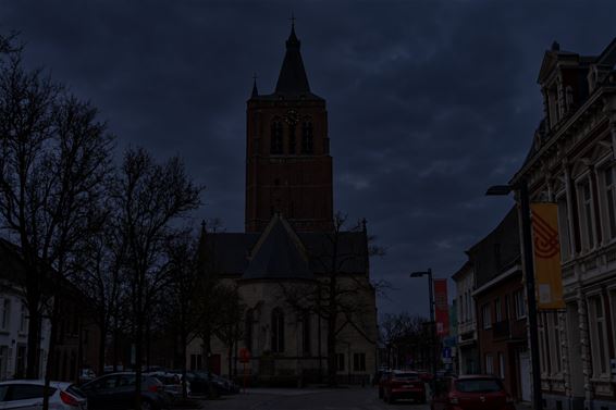 Peer dooft zaterdag vier uur lang de lichten - Peer
