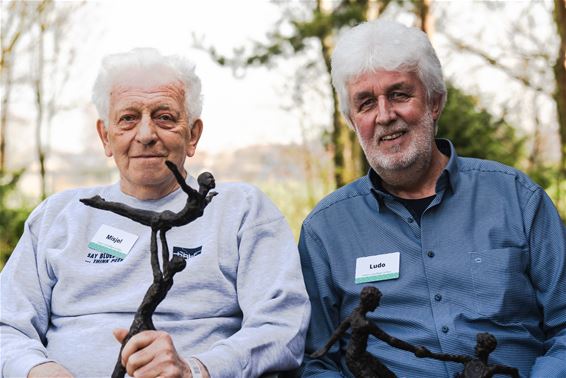 Peerse vrijwilligers in de bloemetjes gezet - Peer